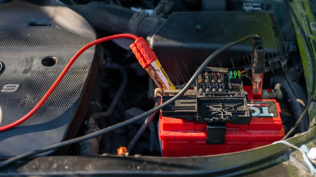Car Battery Warning Signs (and How to Avoid a Flat)