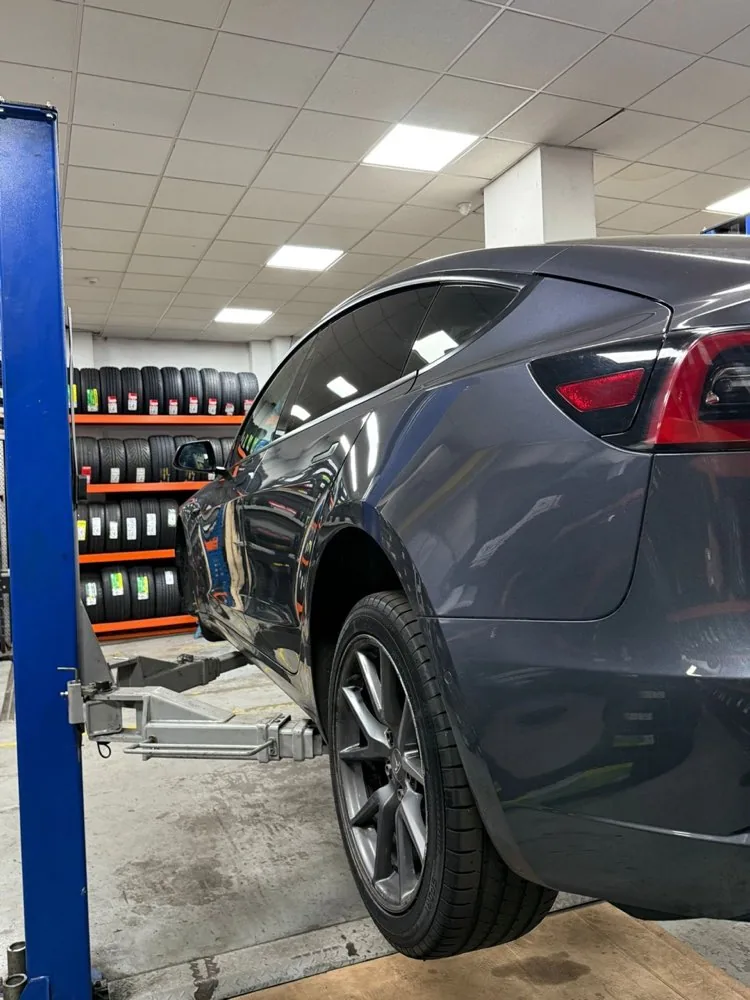 Wheel balancing at Park Royal Tyre & Alignment Centre