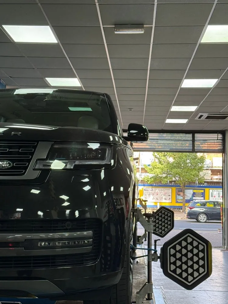 Tyre pressure check at Park Royal Tyre & Alignment Centre