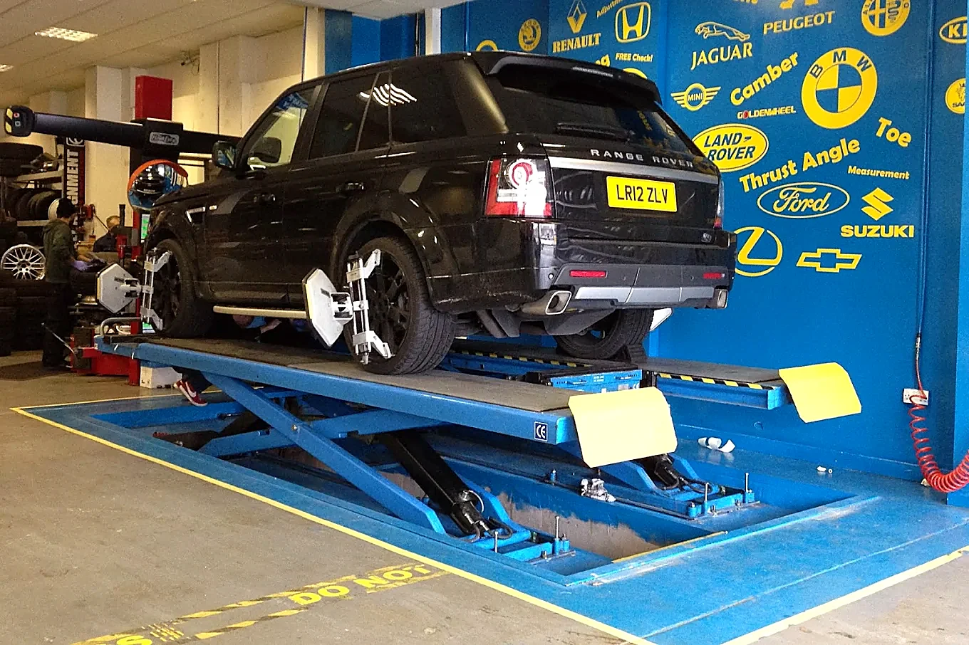 Tyres and wheel alignment for Ealing drivers at Park Royal Tyre &amp; Alignment Centre